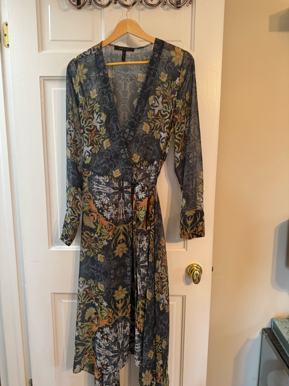 BCBGMaxAzria Floral Scroll Print Sheer Midi Dress Size M No Slip